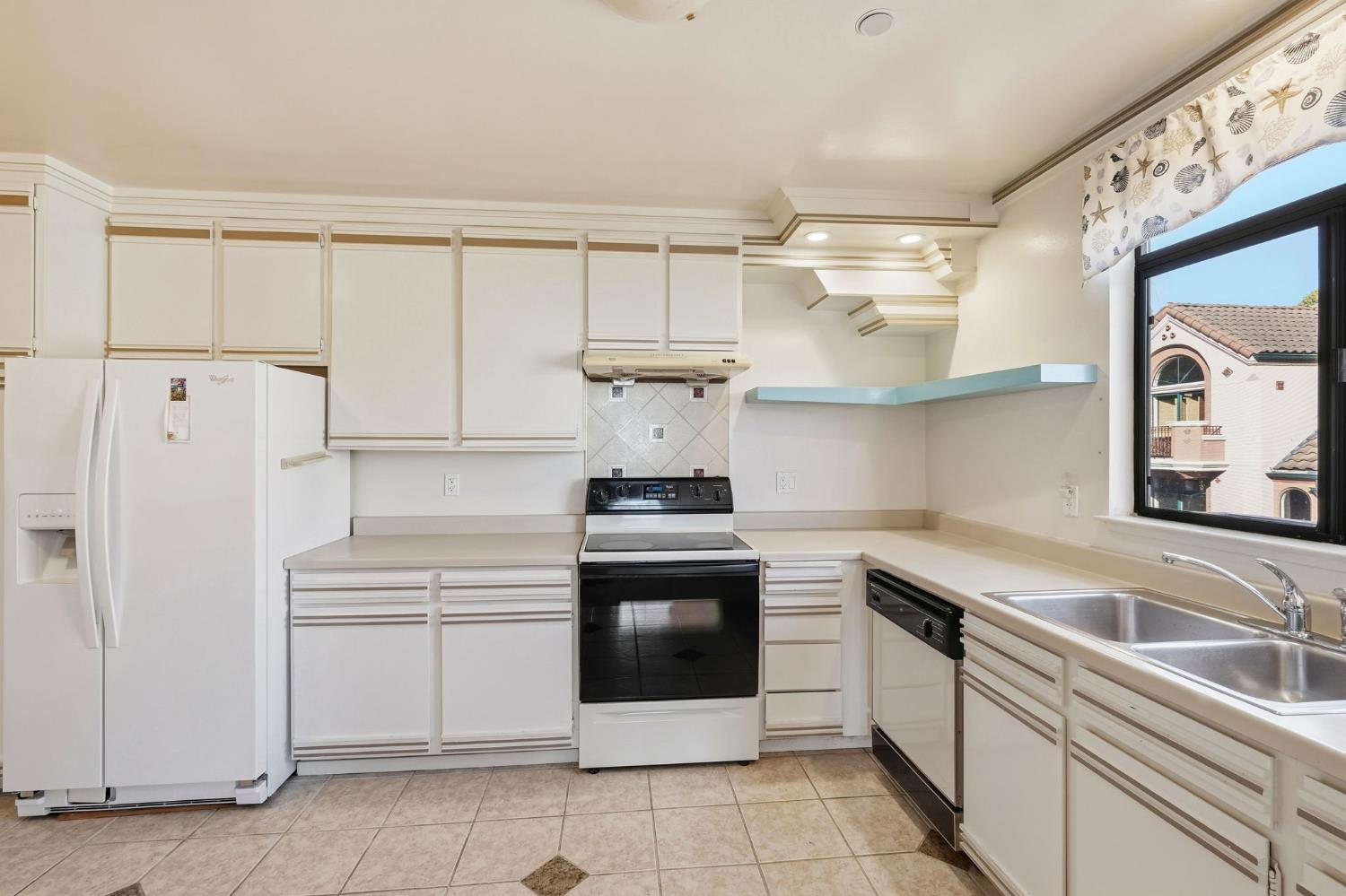 526 Second Street, Unit 301 Santa Cruz, CA 95060 - Photo 16 of 49