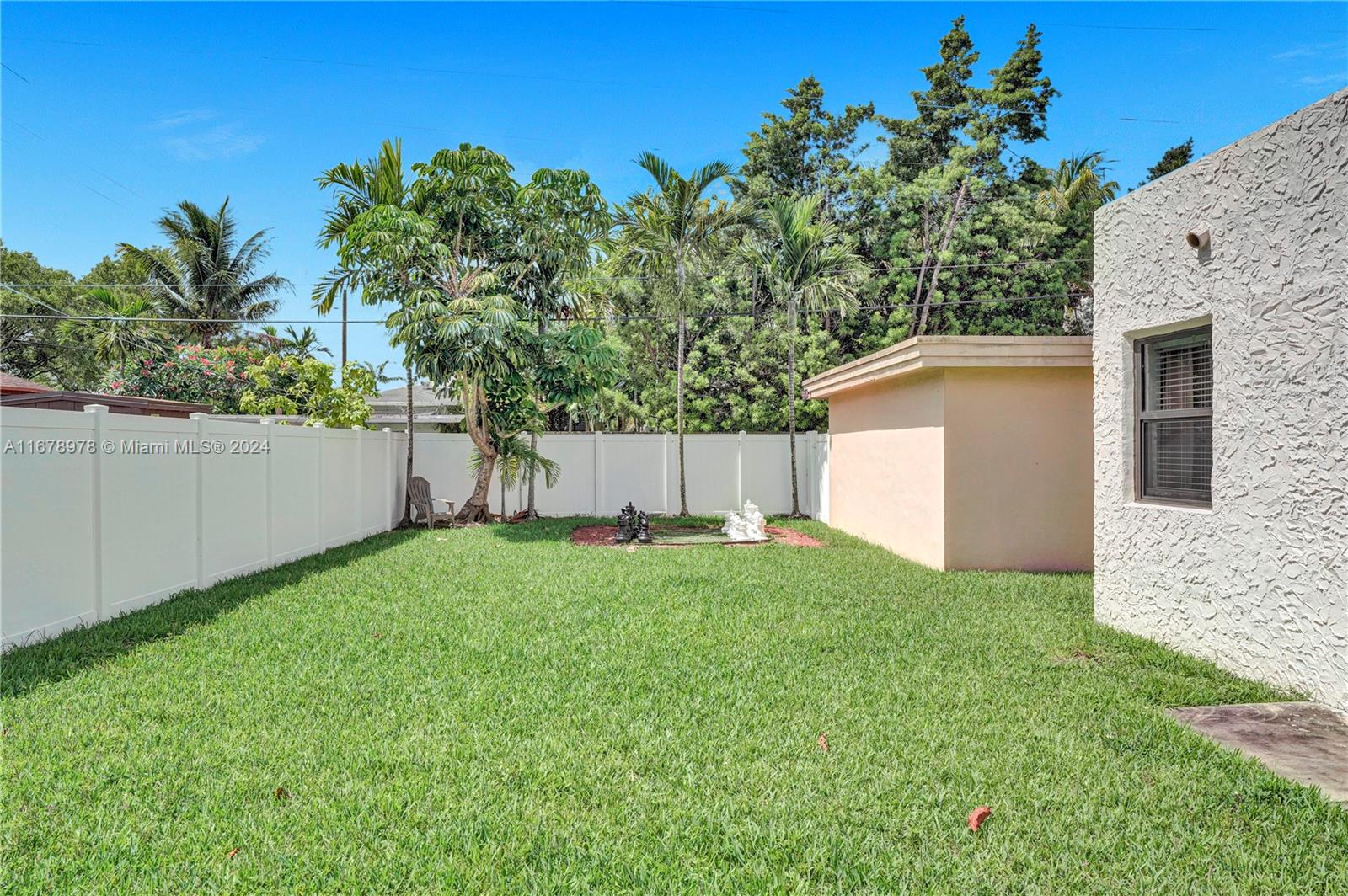 1704 Rodman Street, Unit 1 Hollywood, FL 33020 - Photo 31 of 36