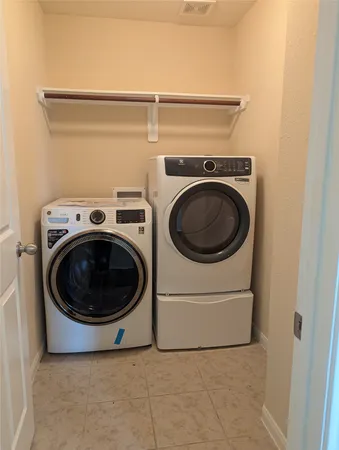 $2,200 | 1127 Honeysuckle Vine Drive, Rosenberg, TX 77469