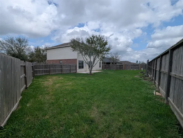 $2,200 | 1127 Honeysuckle Vine Drive, Rosenberg, TX 77469
