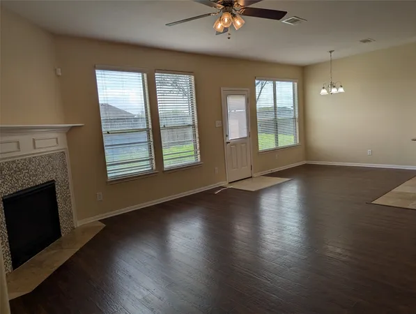 $2,200 | 1127 Honeysuckle Vine Drive, Rosenberg, TX 77469