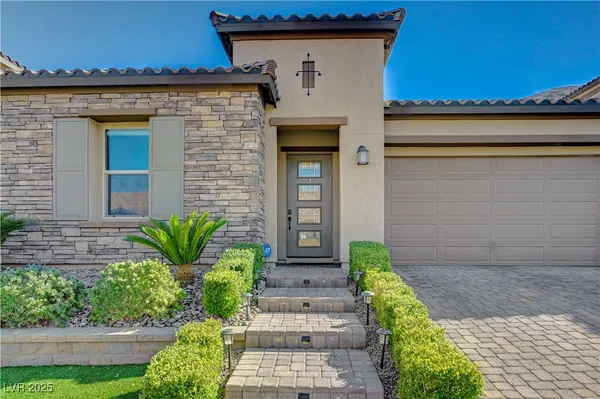$6,230 | 3943 Reyes Avenue, Las Vegas, NV 89141