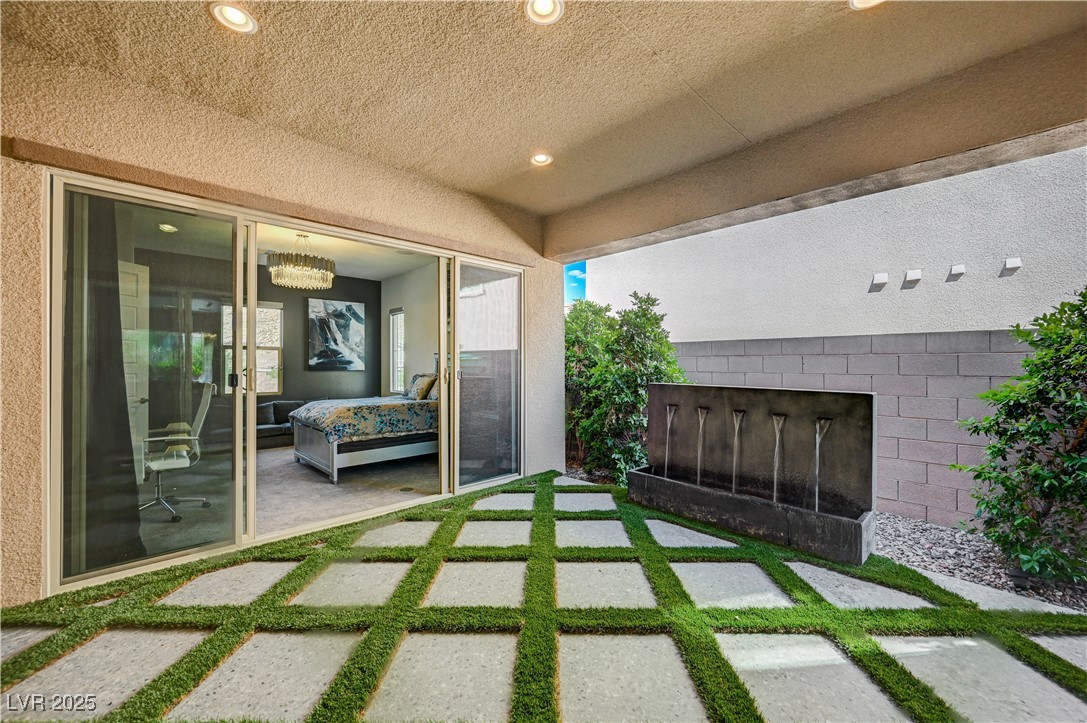 3943 Reyes Avenue Las Vegas, NV 89141 - Photo 44 of 93 View of patio / terrace