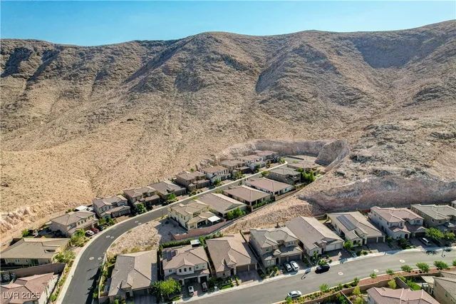 $6,230 | 3943 Reyes Avenue, Las Vegas, NV 89141