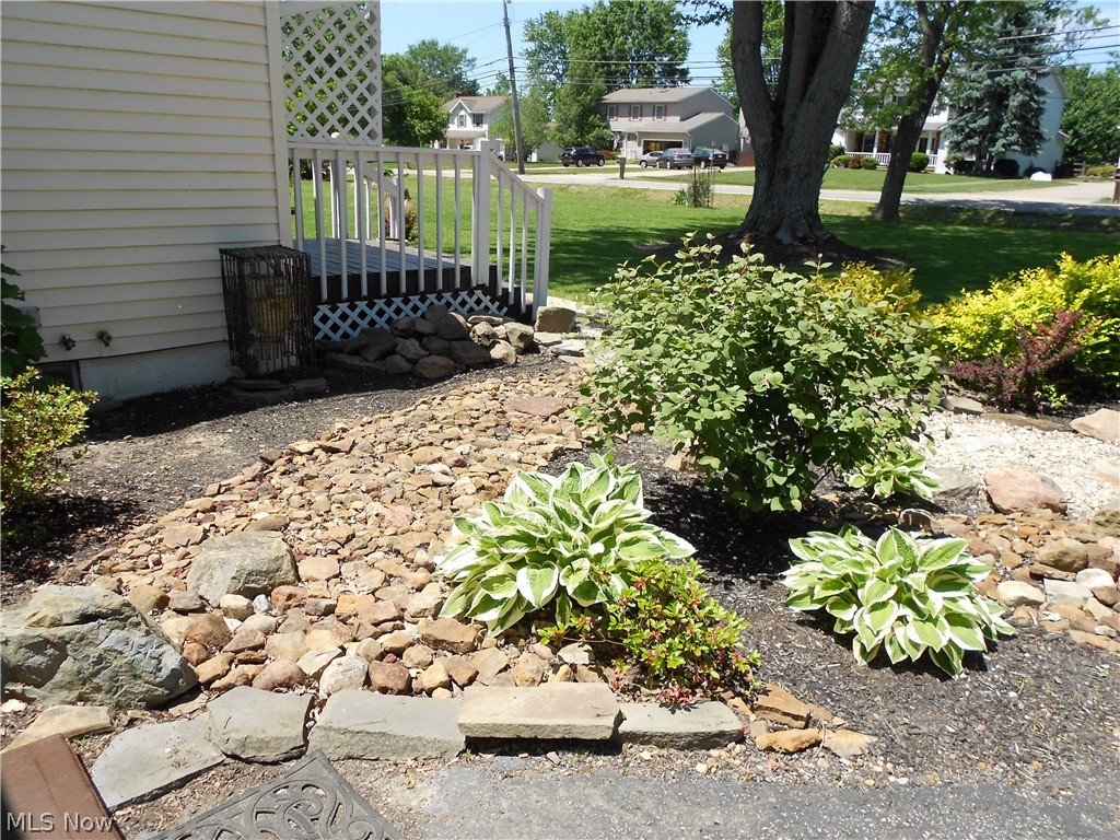 15145 Whitney Road Strongsville, OH 44136 - Photo 2 of 27 Gallery Image 2