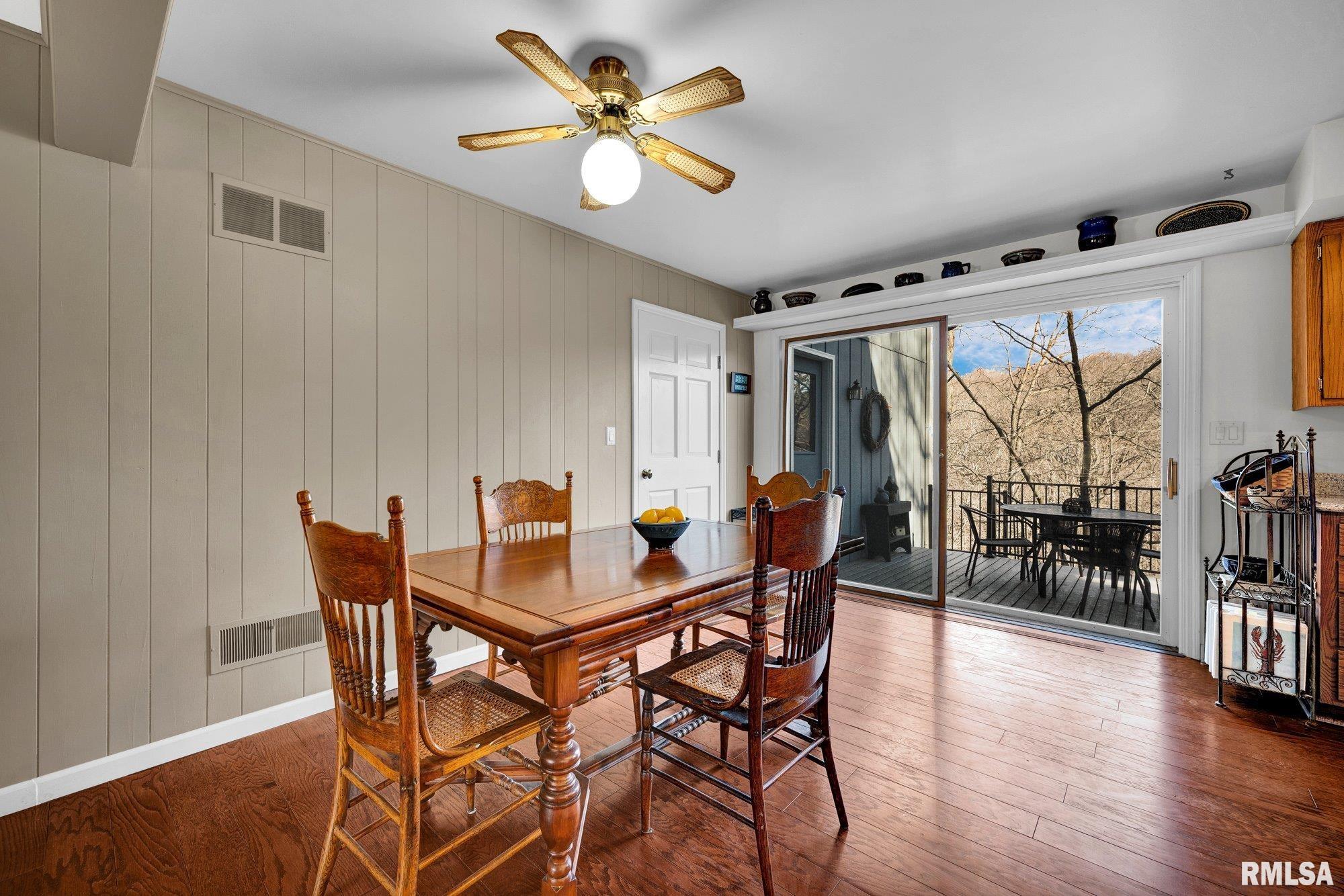 1230 Olde Farm Road East Peoria, IL 61611 - Photo 14 of 73