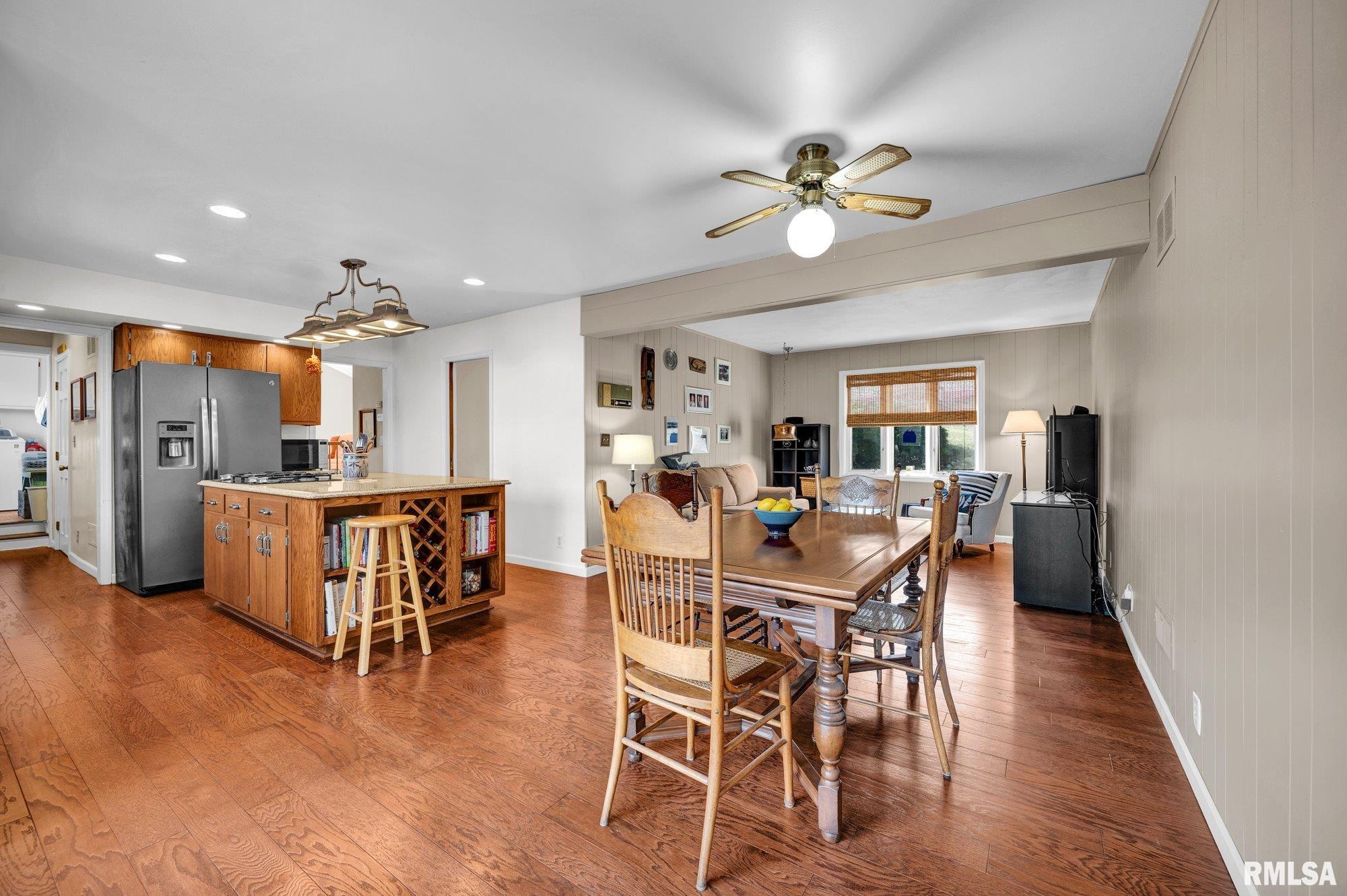 1230 Olde Farm Road East Peoria, IL 61611 - Photo 15 of 73