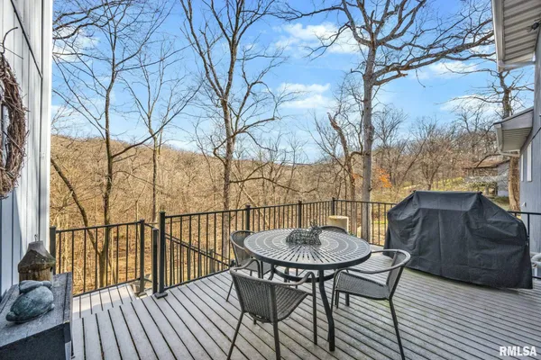 $349,900 | 1230 Olde Farm Road, East Peoria, IL 61611