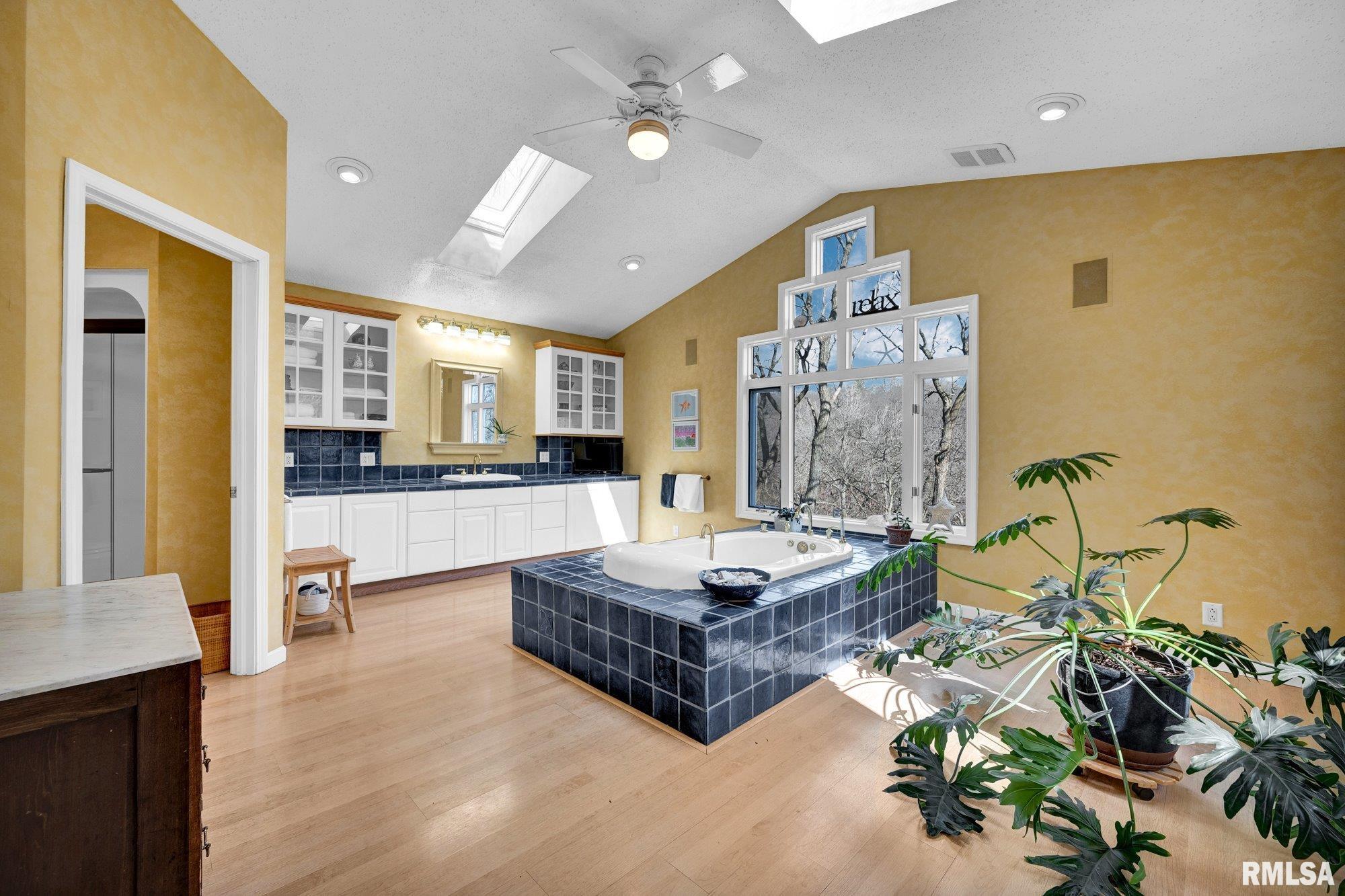 1230 Olde Farm Road East Peoria, IL 61611 - Photo 30 of 73