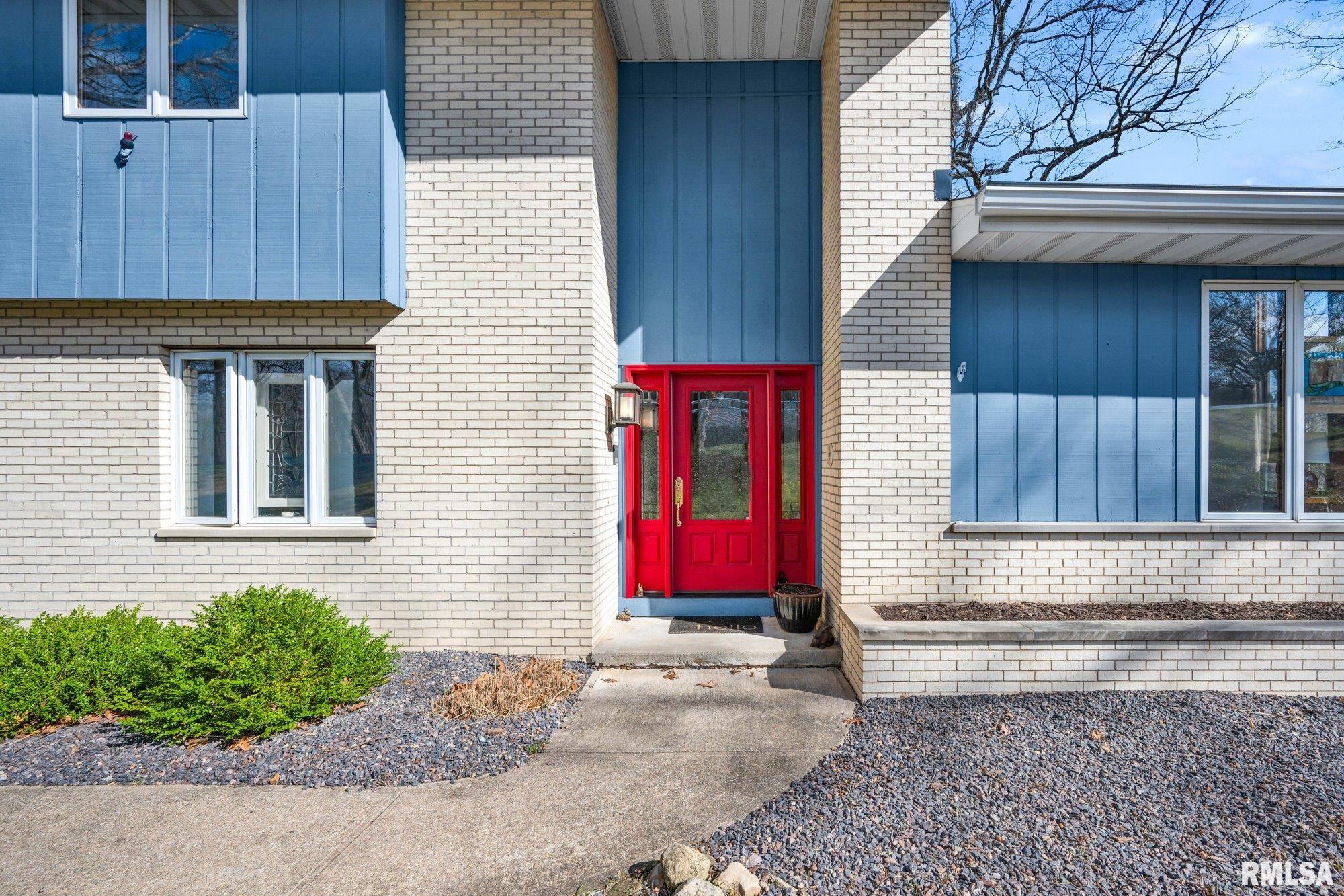 1230 Olde Farm Road East Peoria, IL 61611 - Photo 3 of 73