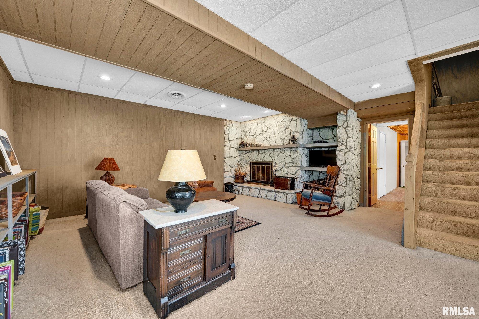 1230 Olde Farm Road East Peoria, IL 61611 - Photo 43 of 73