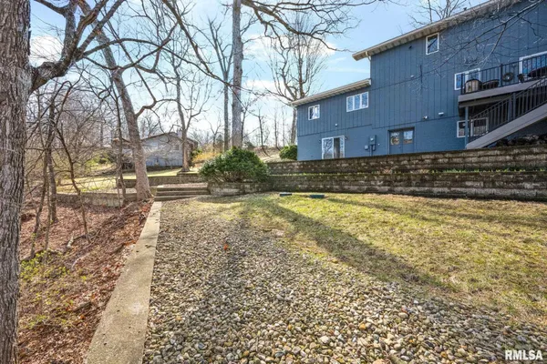 $349,900 | 1230 Olde Farm Road, East Peoria, IL 61611