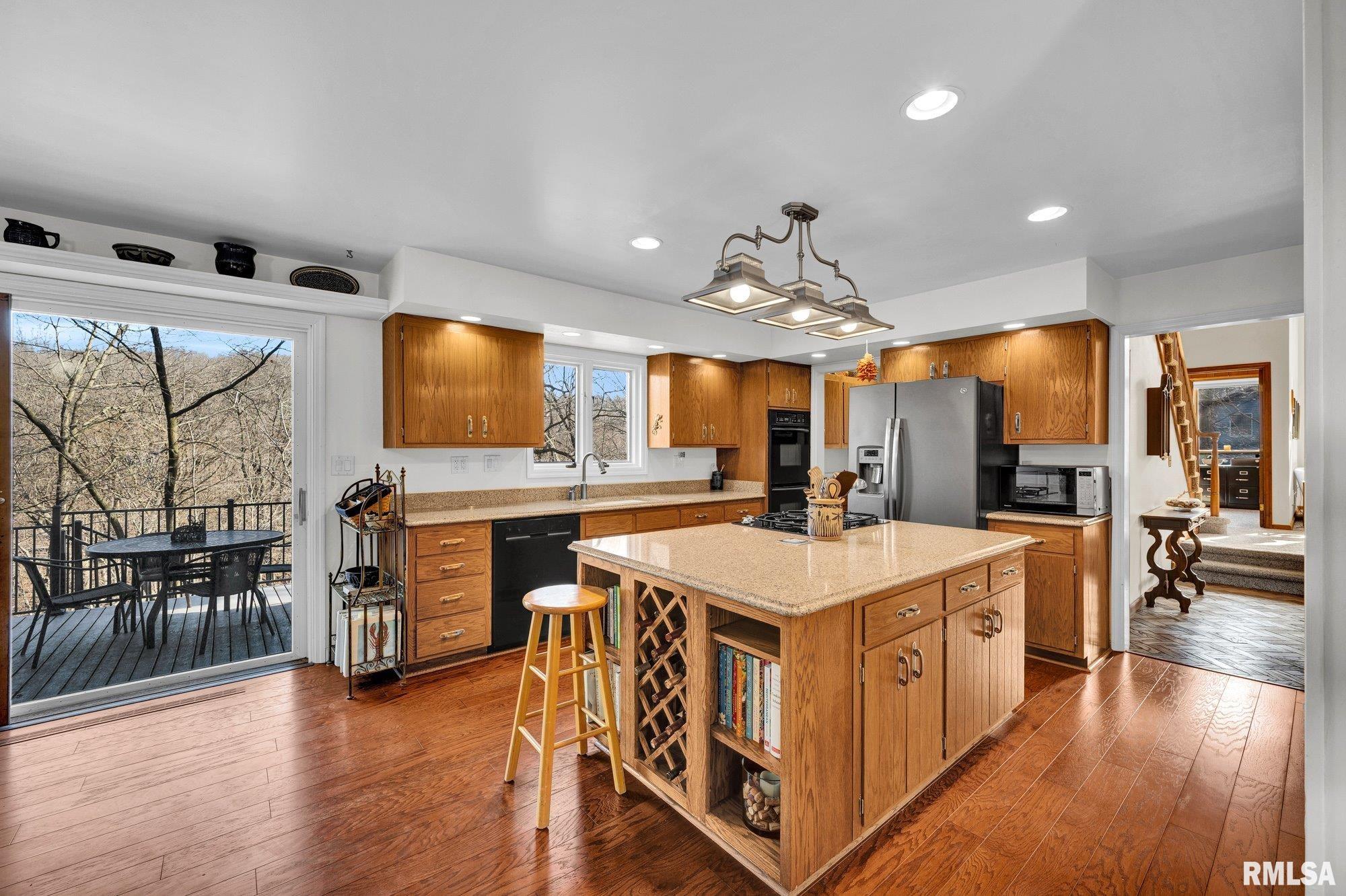 1230 Olde Farm Road East Peoria, IL 61611 - Photo 10 of 73