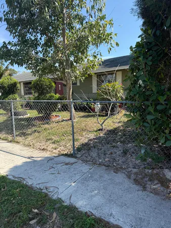 $399,900 | 4776 Chariot Circle, Greenacres, FL 33463