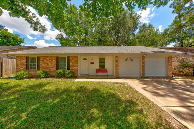 $259,900 | 7115 Drowsy Pine Drive, Houston, TX 77092