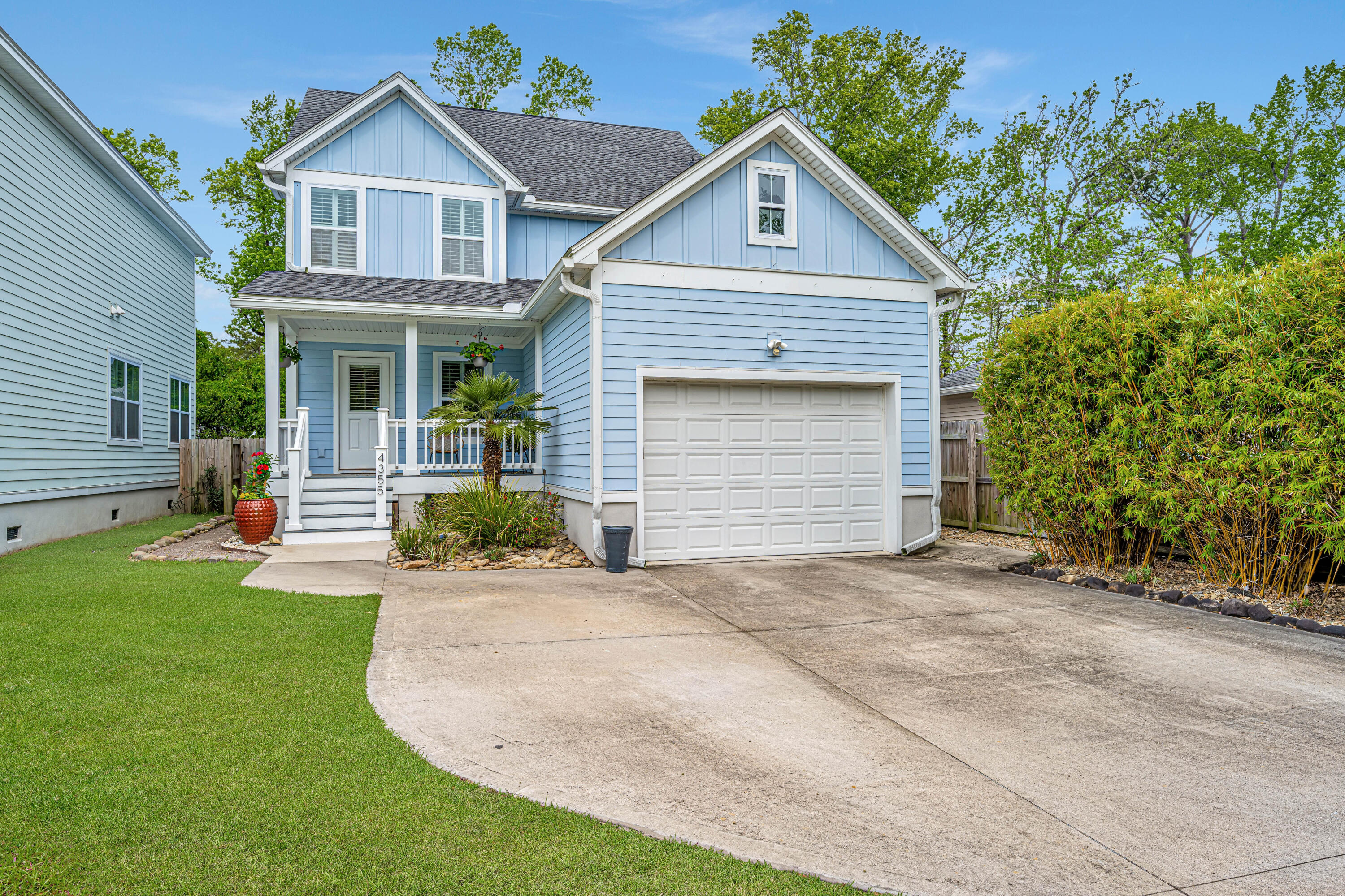 4355RugheimerAve02