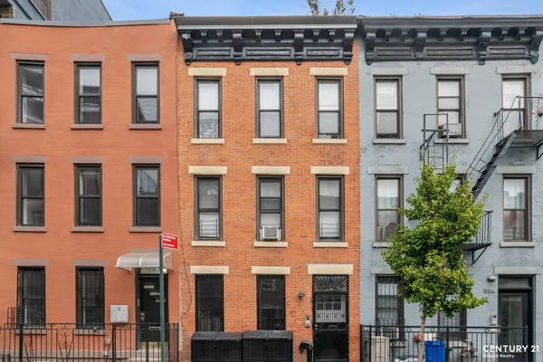 $2,488,000 | 155 West 9th Street | Carroll Gardens