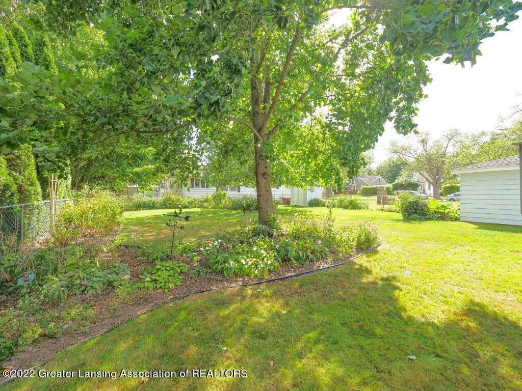 4347 Holt Road Holt, MI 48842 - Photo 31 of 41 8