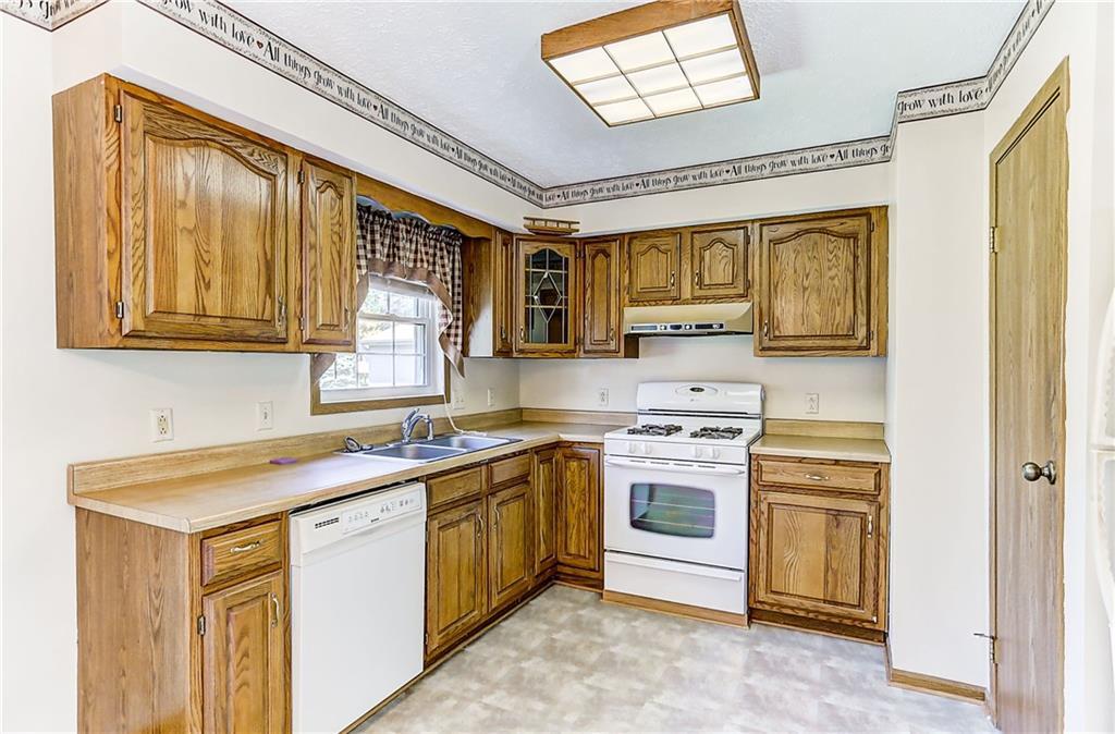 883 Emery Street Springfield, OH 45503 - Photo 11 of 21 Gallery Image 11