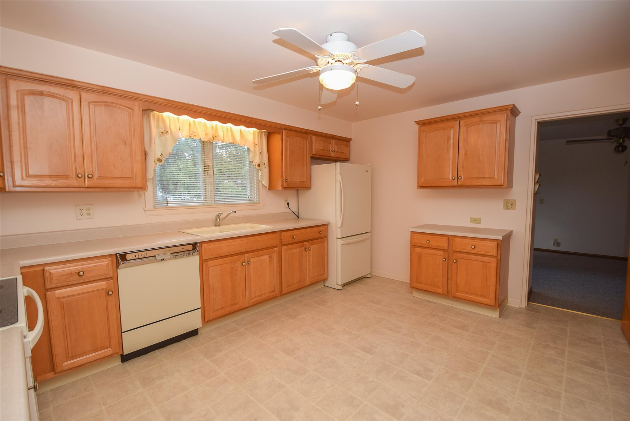 4609 West Petty Road Muncie, IN 47304 - Photo 14 of 28