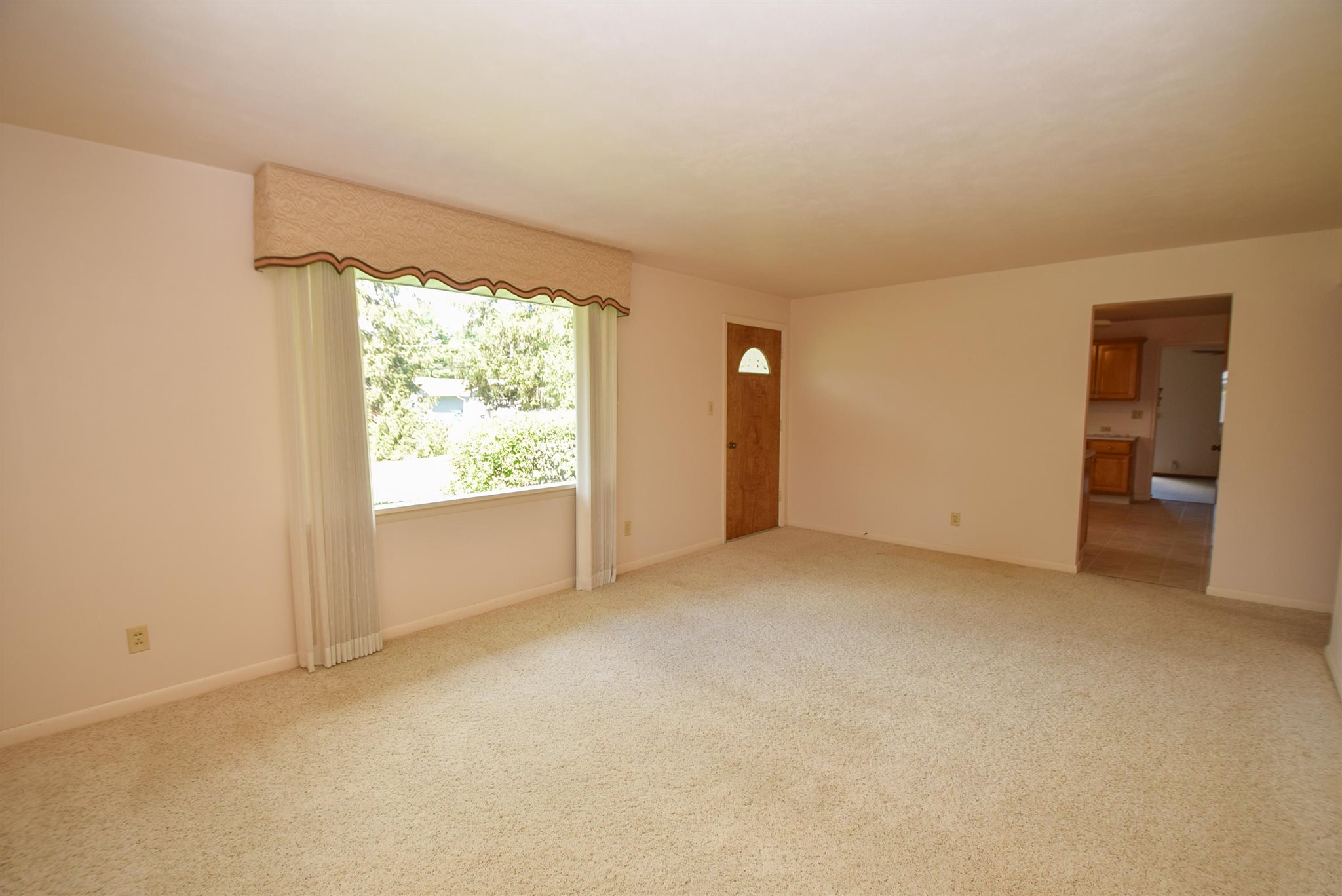 4609 West Petty Road Muncie, IN 47304 - Photo 3 of 28