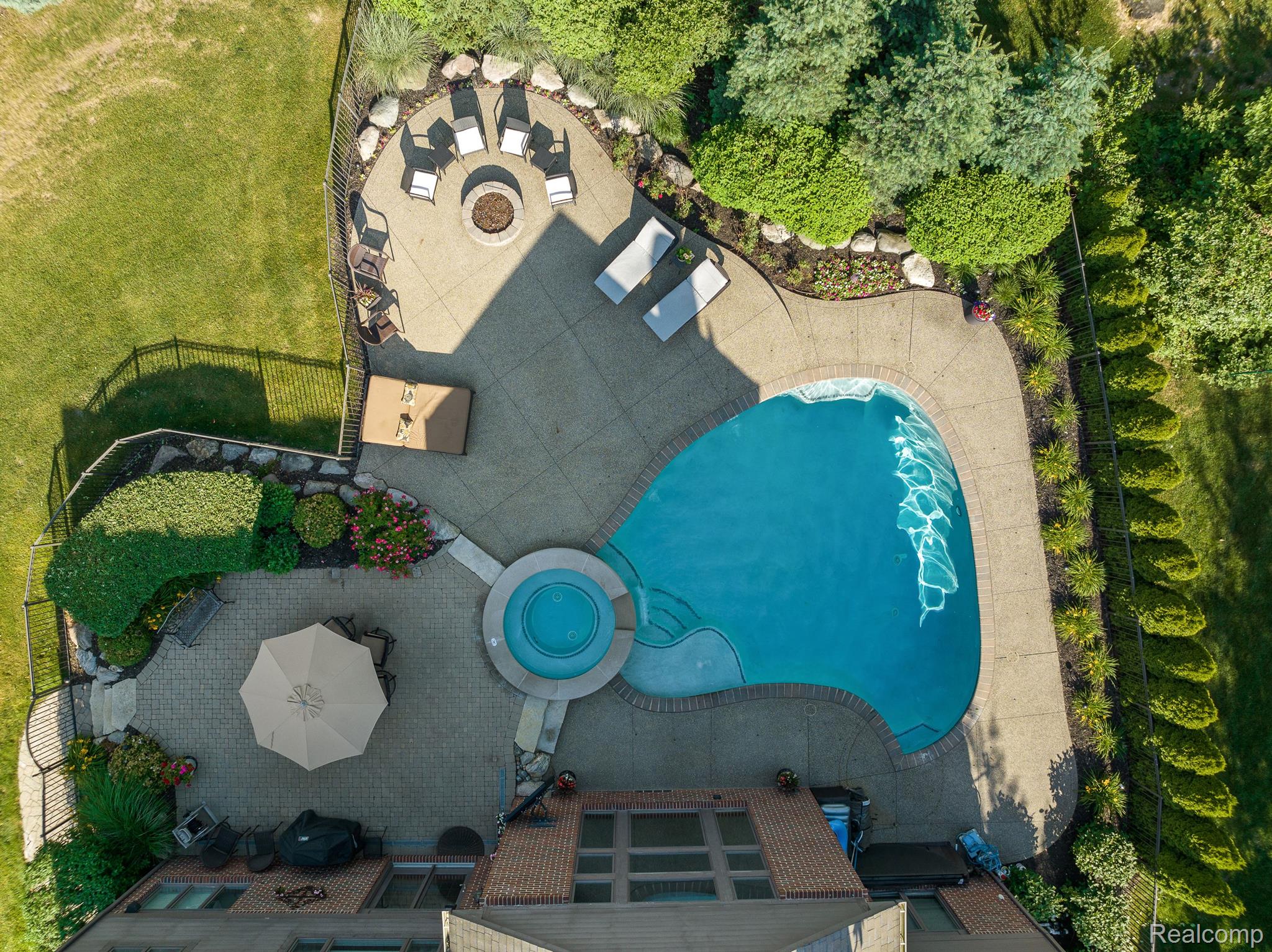 3579 Merion Court Rochester, MI 48309 - Photo 7 of 41 Gallery Image 7