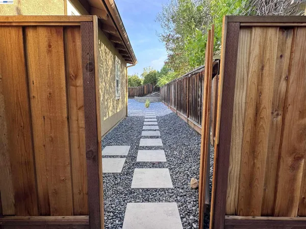 $6,800 | 7875 Kennard Lane, San Ramon, CA 94582