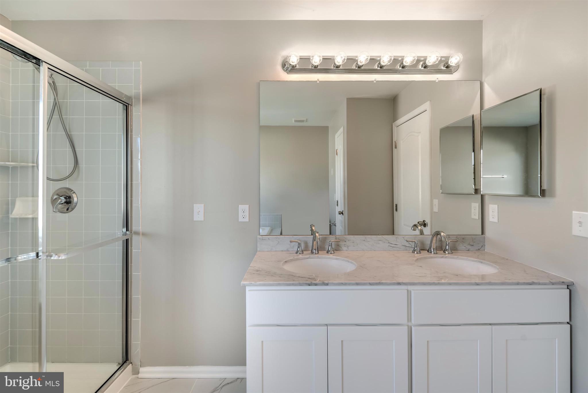206 Hawthorne Way Delran, NJ 08075 - Photo 18 of 21 Gallery Image 18
