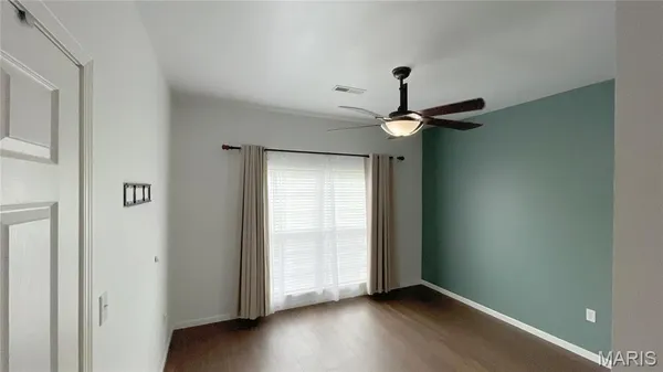 $199,900 | 33 Kassebaum Lane, Unit 306, St. Louis, MO 63129