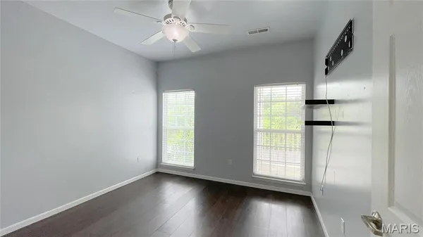 $199,900 | 33 Kassebaum Lane, Unit 306, St. Louis, MO 63129