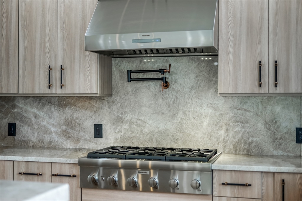 2 Atherton Road Winchester, MA 01890 - Photo 12 of 38
