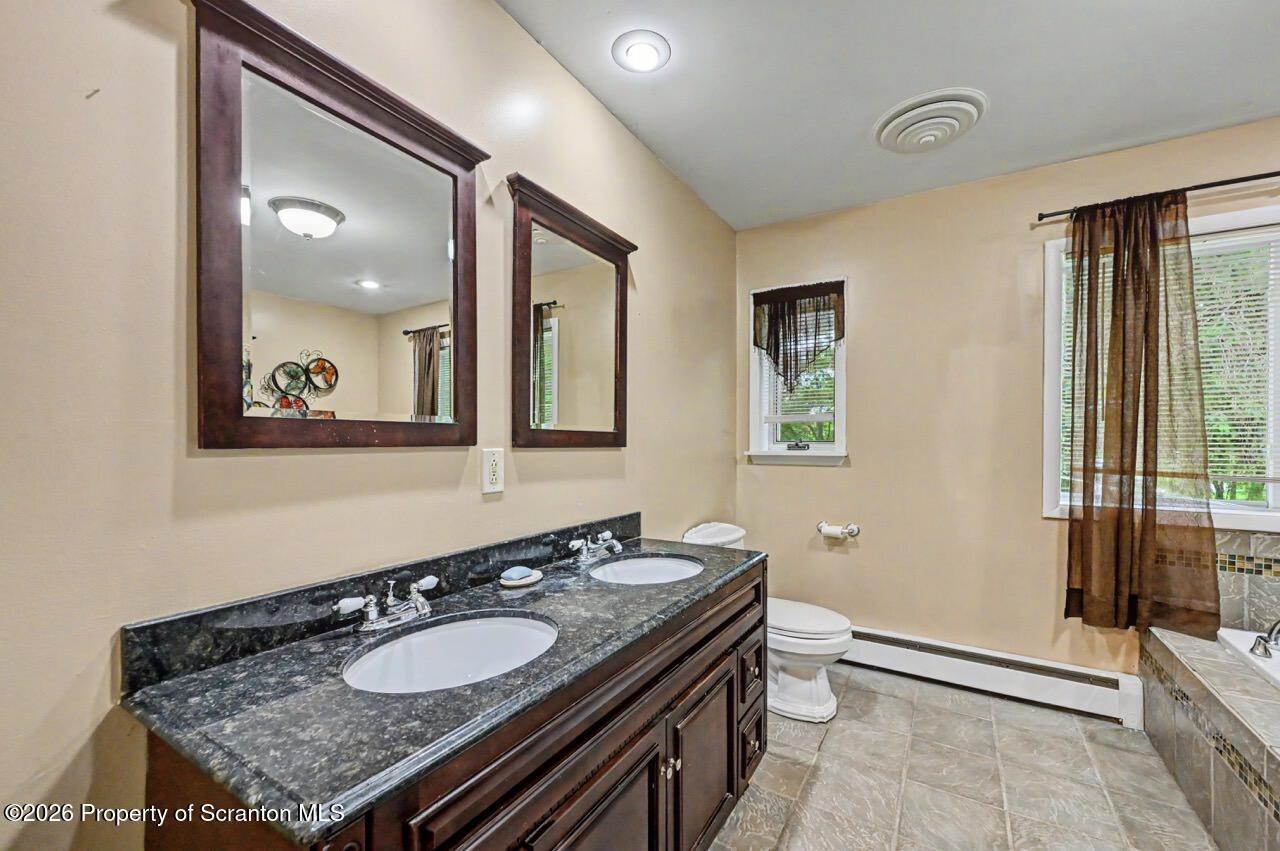 1000 Layton Road Clarks Summit, PA 18411 - Photo 32 of 55 Primary Bathroom