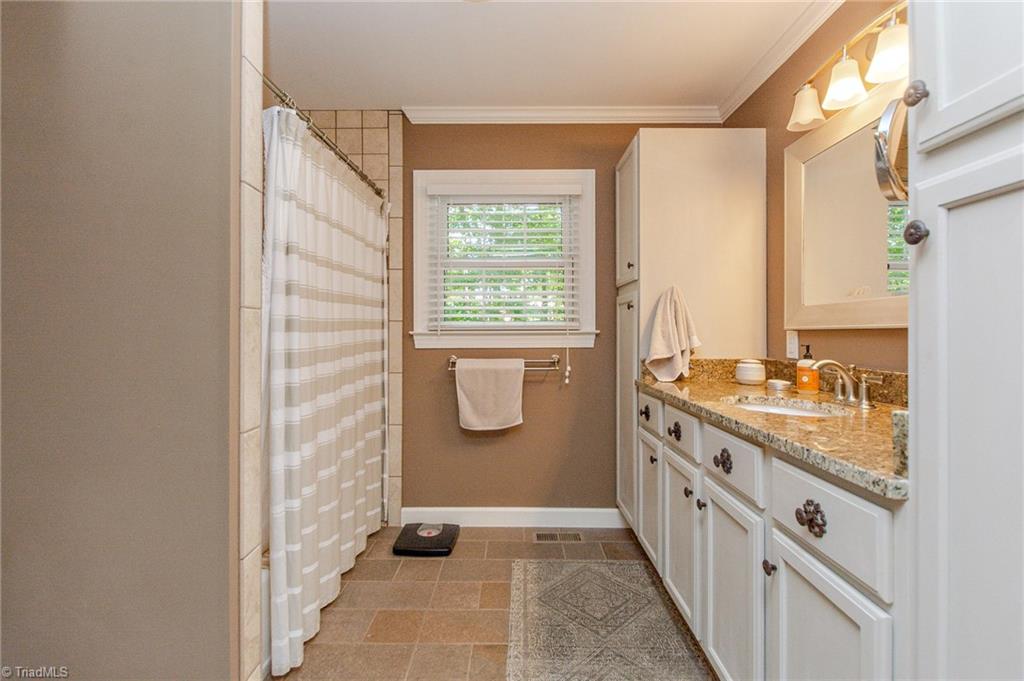 912 Shamrock Road Asheboro, NC 27203 - Photo 17 of 35 Gallery Image 17