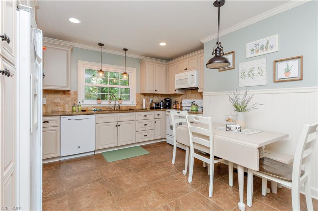 912 Shamrock Road Asheboro, NC 27203 - Photo 9 of 35 Gallery Image 9