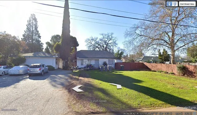 a house view with a outdoor space