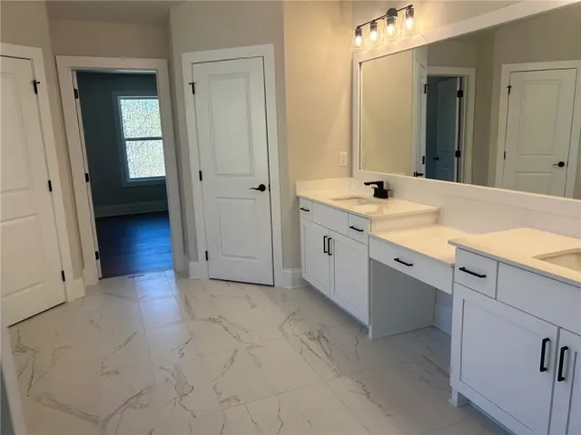 $869,990 | 4095 Sierra Vista Circle, Cumming, GA 30040