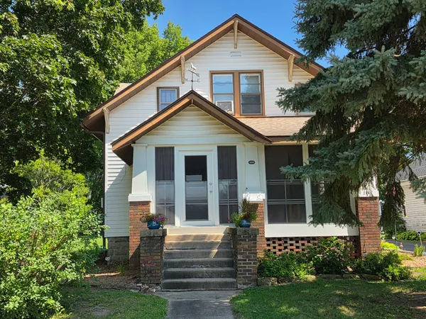$198,900 | 318 West 3rd Street, Prophetstown, IL 61277