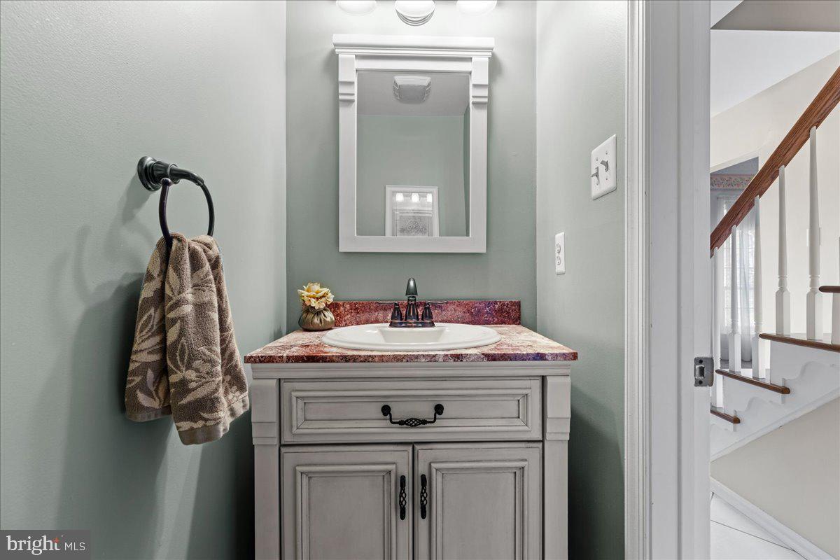 109 Heath Road Medford, NJ 08055 - Photo 15 of 41 Gallery Image 15