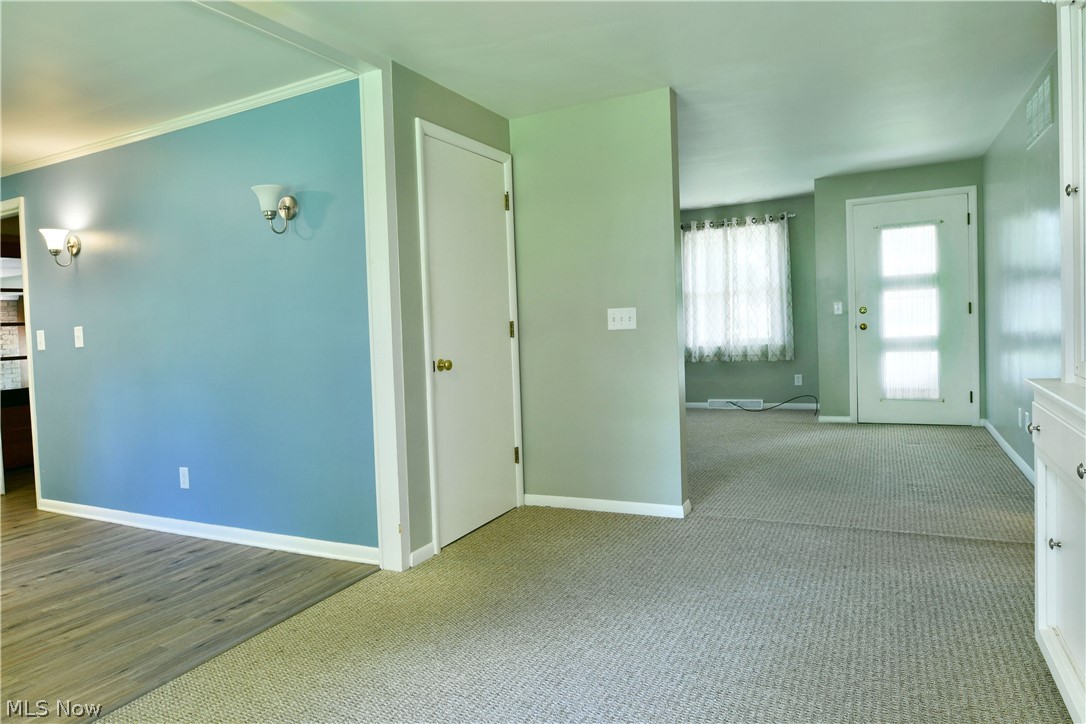 2141 North Road Northeast Warren, OH 44483 - Photo 15 of 50