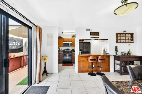 $705,000 | 10817 Whipple Street, Unit 6, Toluca Lake, CA 91602