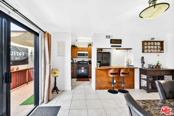 $705,000 | 10817 Whipple Street, Unit 6, Toluca Lake, CA 91602