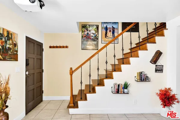 $705,000 | 10817 Whipple Street, Unit 6, Toluca Lake, CA 91602