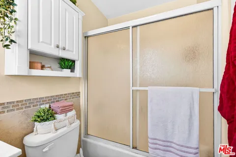 $705,000 | 10817 Whipple Street, Unit 6, Toluca Lake, CA 91602