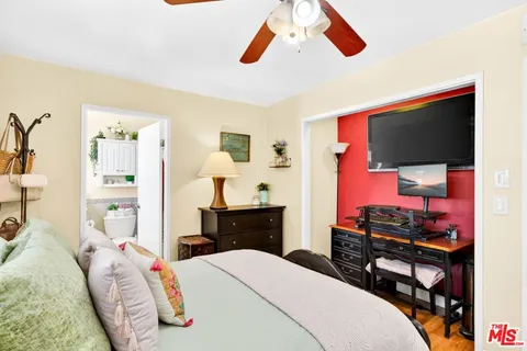 $705,000 | 10817 Whipple Street, Unit 6, Toluca Lake, CA 91602