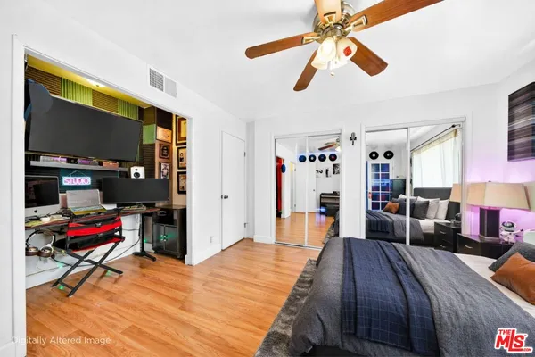 $705,000 | 10817 Whipple Street, Unit 6, Toluca Lake, CA 91602