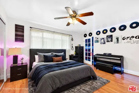 $705,000 | 10817 Whipple Street, Unit 6, Toluca Lake, CA 91602