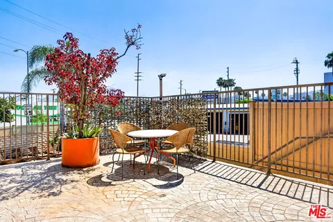 $705,000 | 10817 Whipple Street, Unit 6, Toluca Lake, CA 91602