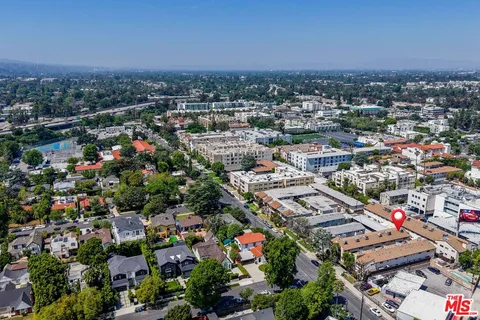 $705,000 | 10817 Whipple Street, Unit 6, Toluca Lake, CA 91602