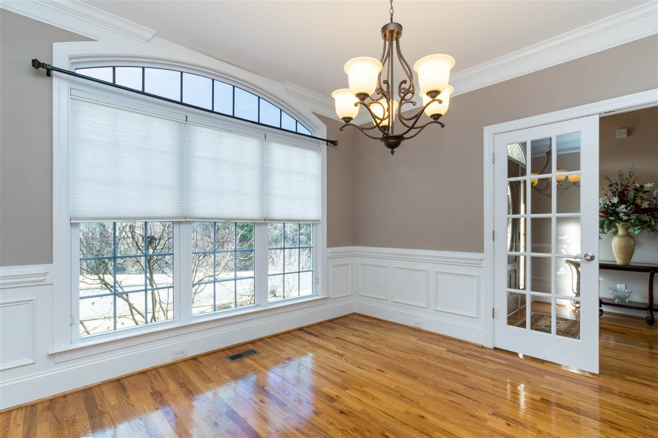 322 Challenge Road Raleigh, NC 27603 - Photo 4 of 25 Elegant Formal Dining!