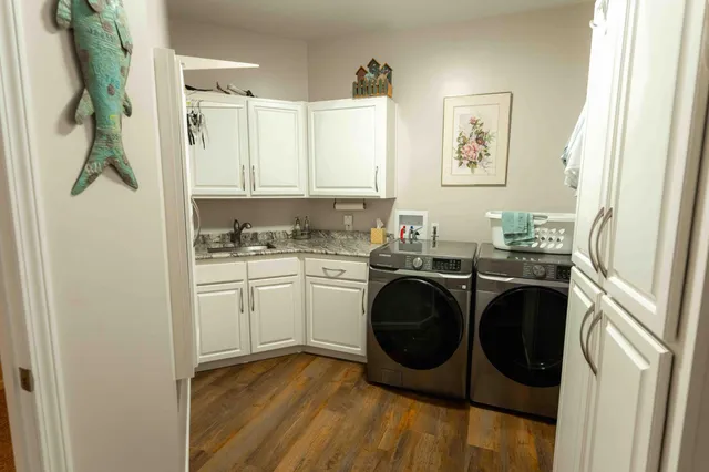 $899,900 | 777 Brooks Road North, Muskegon, MI 49442